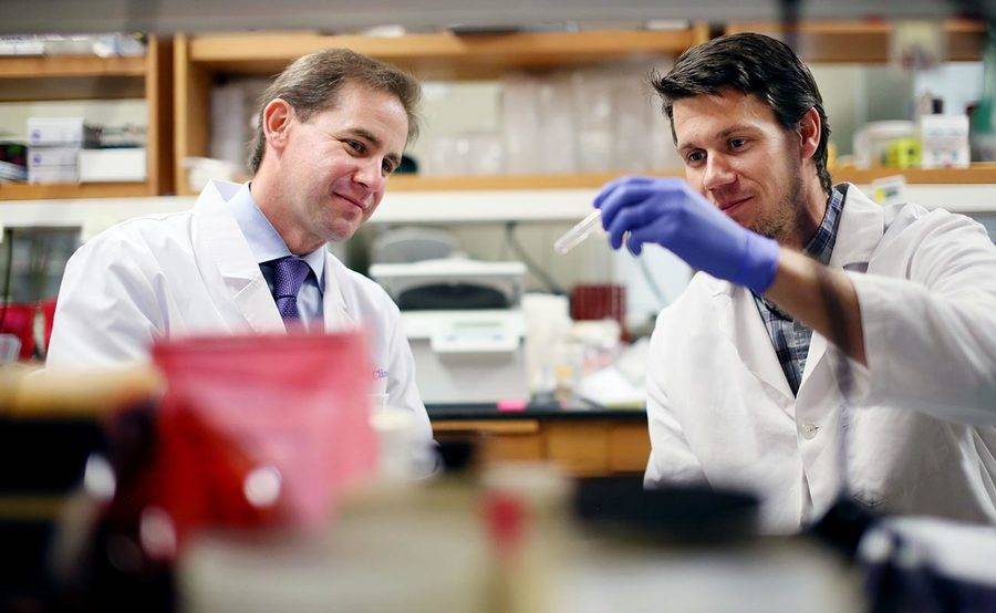 Hematologist and oncologist Darren Sigal, MD, represents the leading-edge cancer research and studies at Scripps.