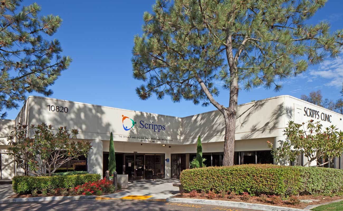 The exterior of Scripps Shiley Pavilion, a specialty center in La Jolla offering a fitness center, integrative medicine, Mohs surgery, imaging and more.