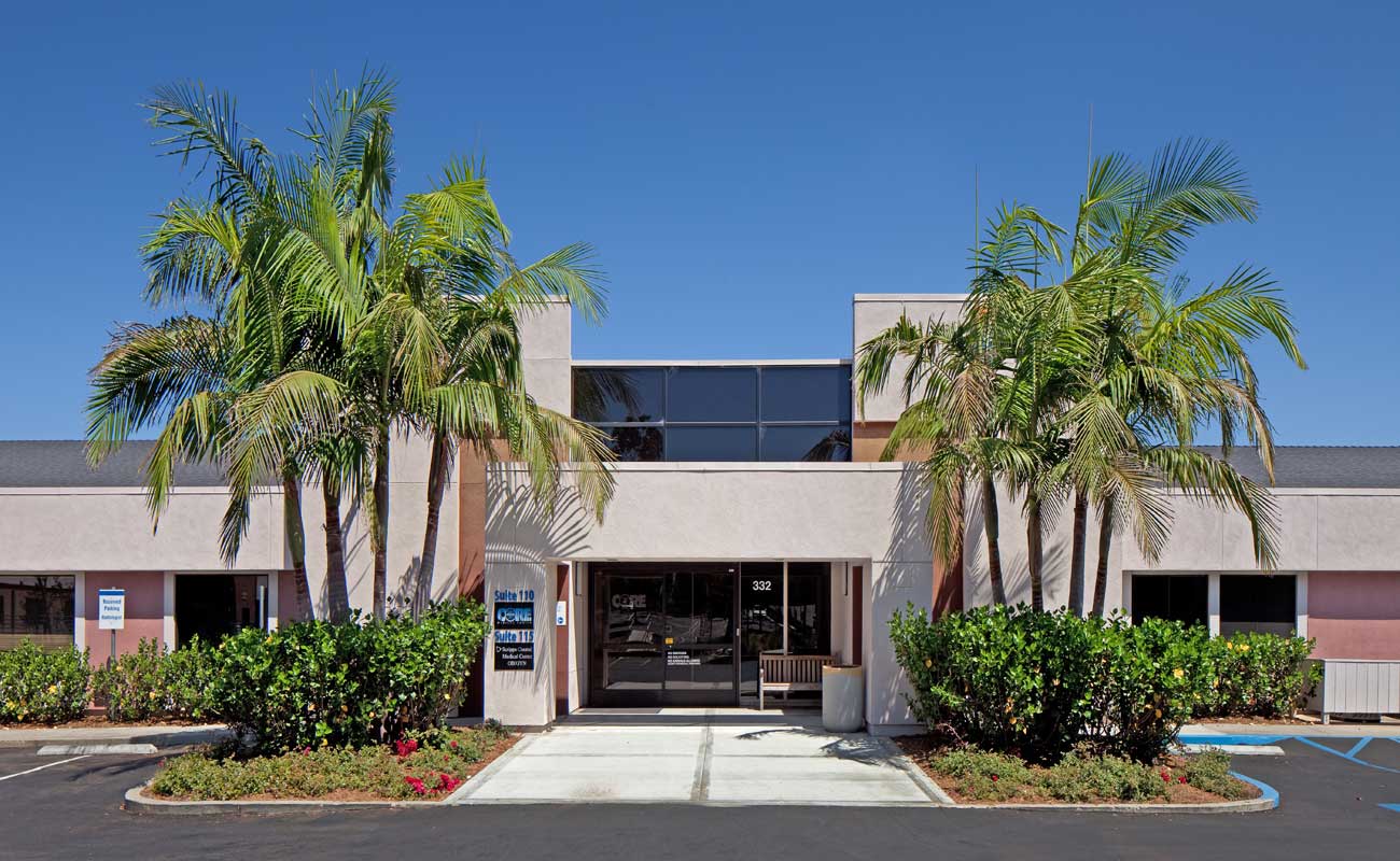 The exterior of the 332 building on the campus of Scripps Memorial Hospital Encinitas, home to Scripps Coastal Medical Center Encinitas OB-GYN doctors.