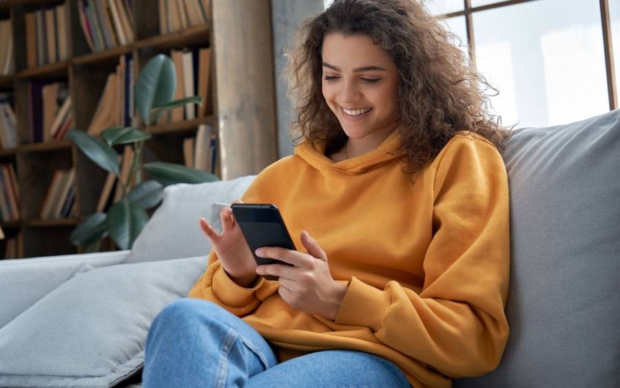 A patient texts her doctor's office using Scripps new two-way texting service.