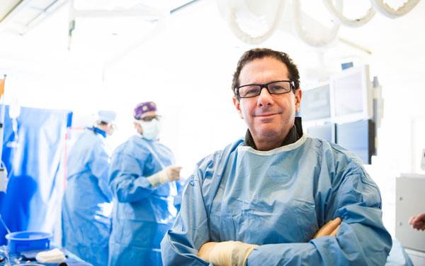 Paul Teirstein of Scripps Health receives the 2015 Master Clinical Operator Award.