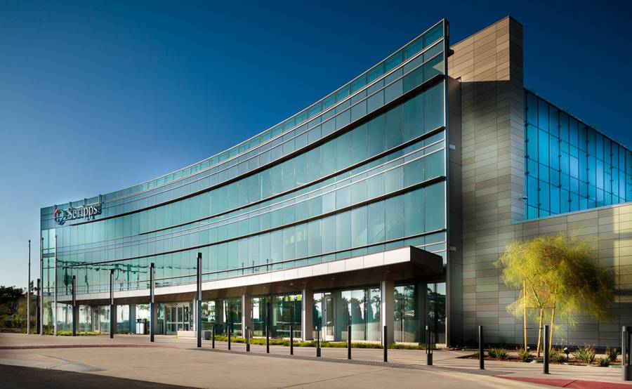 A photo of the front of the Scripps Medical Center, Jefferson site from the outside.